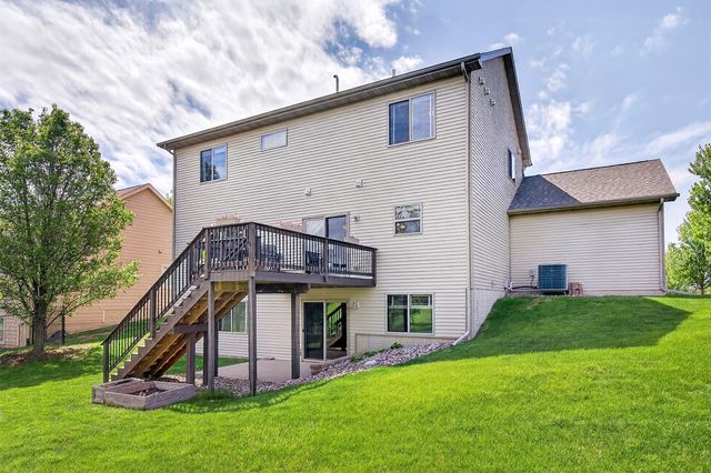 4533 NW 167th Street, Clive, IA 50325