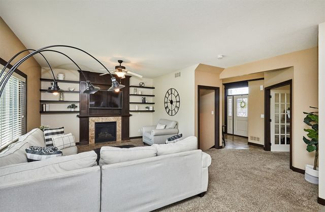 4533 NW 167th Street, Clive, IA 50325