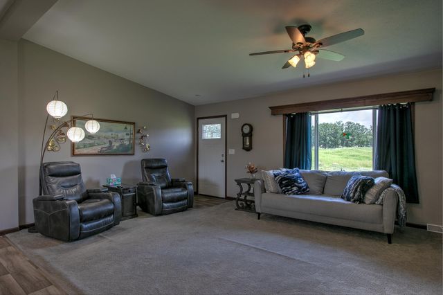 10072 Benjamin Drive, Pine City, MN 55063