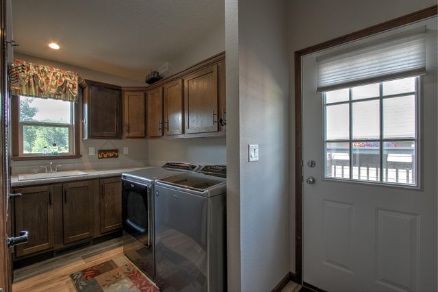 10072 Benjamin Drive, Pine City, MN 55063