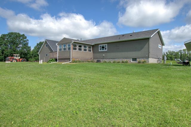 10072 Benjamin Drive, Pine City, MN 55063