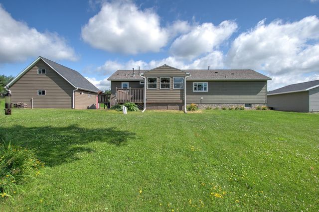 10072 Benjamin Drive, Pine City, MN 55063