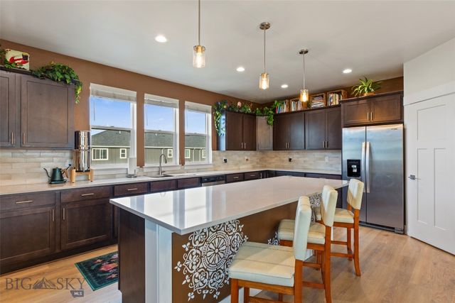 1020 Butler Creek Ave, Belgrade, MT 59714