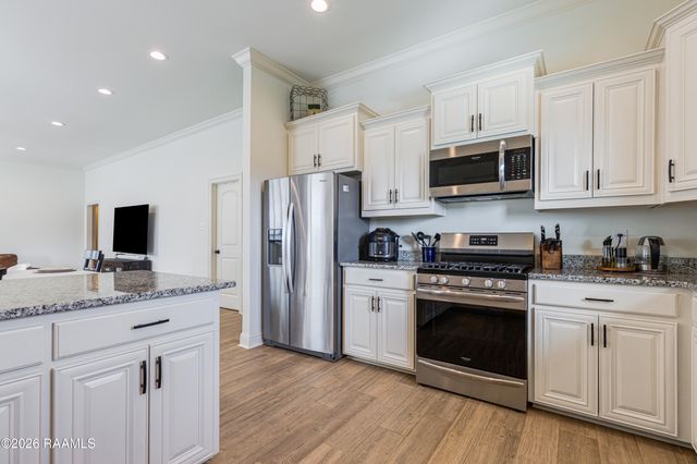 223 Preston Rose Lane, Youngsville, LA 70592