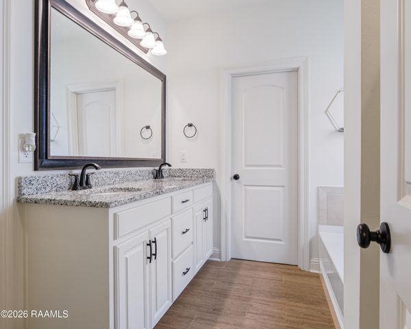 223 Preston Rose Lane, Youngsville, LA 70592