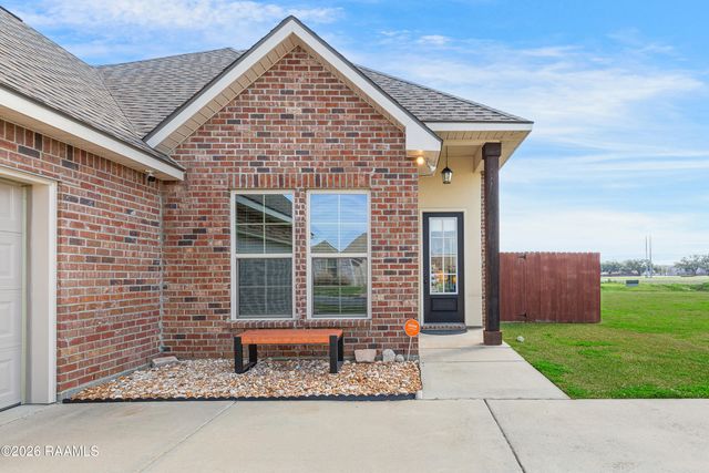 223 Preston Rose Lane, Youngsville, LA 70592