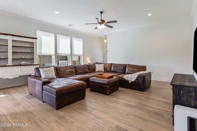 223 Preston Rose Lane, Youngsville, LA 70592