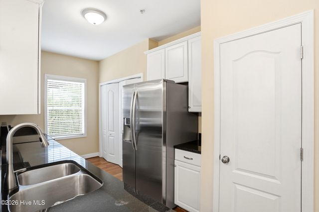 123 Covil Avenue 203, Wilmington, NC 28403