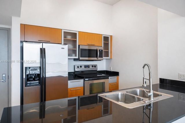 1750 N Bayshore Dr 3811, Miami, FL 33132