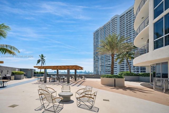 1750 N Bayshore Dr 3811, Miami, FL 33132