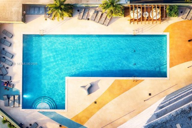 1750 N Bayshore Dr 3811, Miami, FL 33132