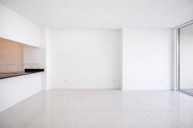 1750 N Bayshore Dr 3811, Miami, FL 33132