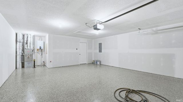 10967 Oaklynn Reserve Boulevard, Fort Wayne, IN 46835