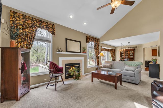 14756 Village Court, Plymouth Charter Twp, MI 48170