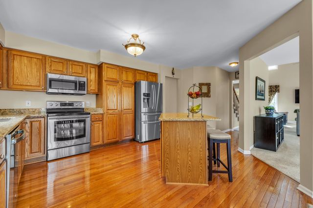 14756 Village Court, Plymouth Charter Twp, MI 48170