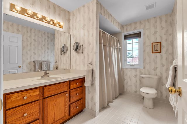 14756 Village Court, Plymouth Charter Twp, MI 48170