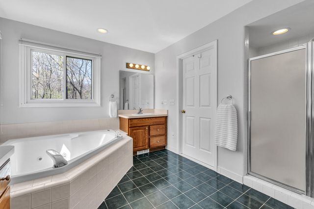 14756 Village Court, Plymouth Charter Twp, MI 48170