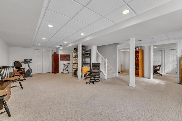 14756 Village Court, Plymouth Charter Twp, MI 48170