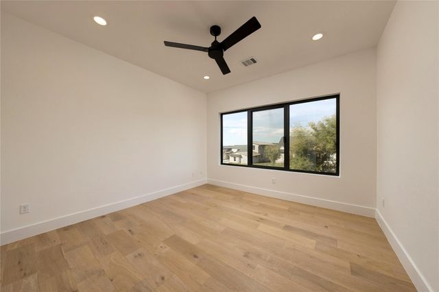 8112 Kuhn DR, Austin, TX 78736