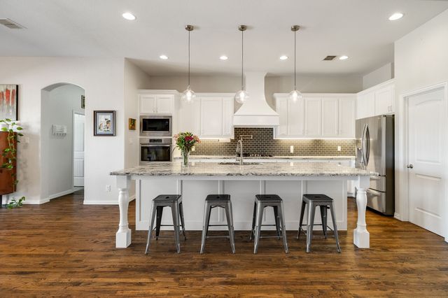 5750 High Mesa Drive, Justin, TX 76247