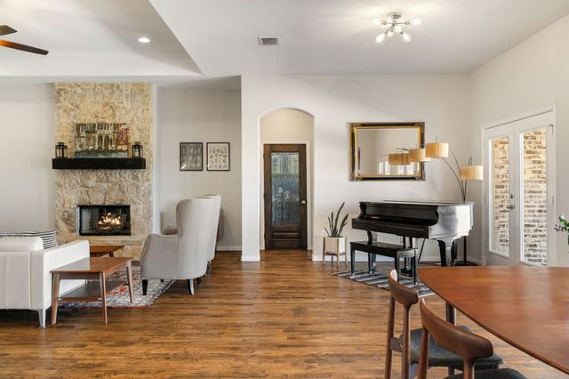 5750 High Mesa Drive, Justin, TX 76247