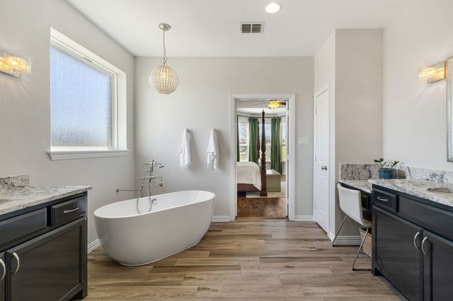 5750 High Mesa Drive, Justin, TX 76247