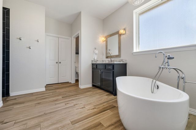 5750 High Mesa Drive, Justin, TX 76247