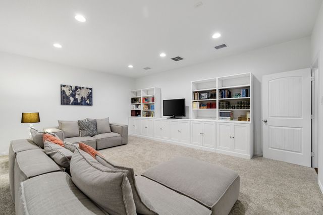 5750 High Mesa Drive, Justin, TX 76247