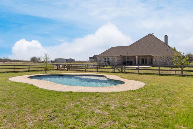 5750 High Mesa Drive, Justin, TX 76247