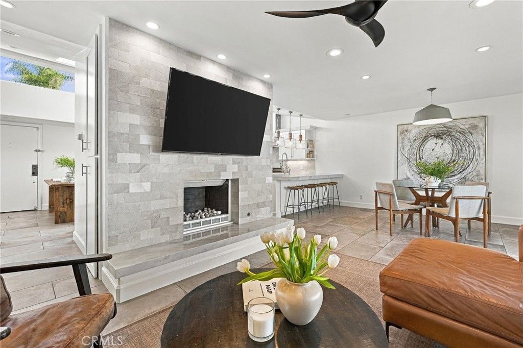 1222 Las Arenas Way 23, Costa Mesa, CA 92627 — exterior