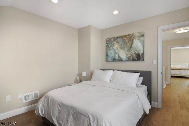 279 De Rose Ct, West Orange Twp., NJ 07052