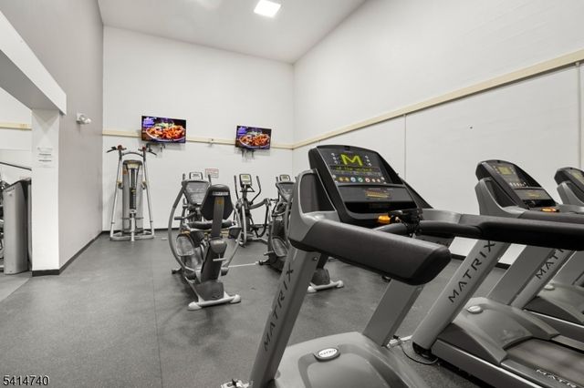 279 De Rose Ct, West Orange Twp., NJ 07052