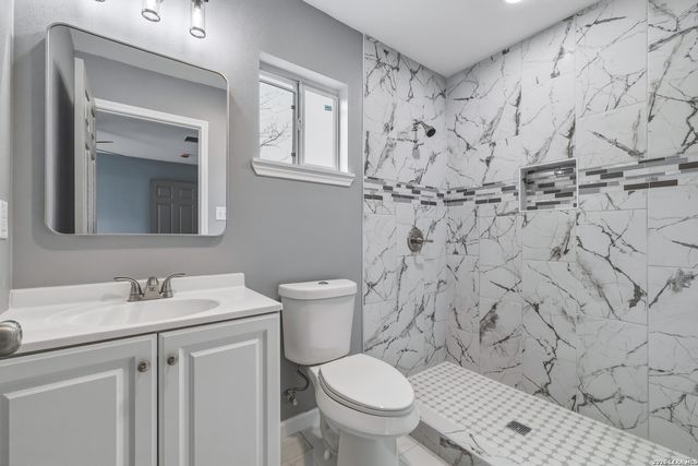 2258 W Mill St, New Braunfels, TX 78130