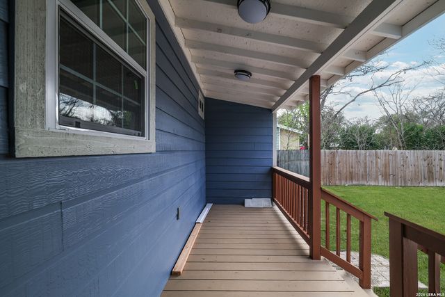 2258 W Mill St, New Braunfels, TX 78130