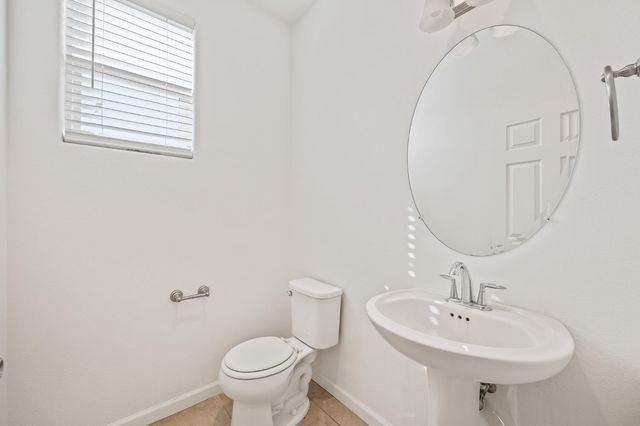 6888 W Parr, Fresno, CA 93722