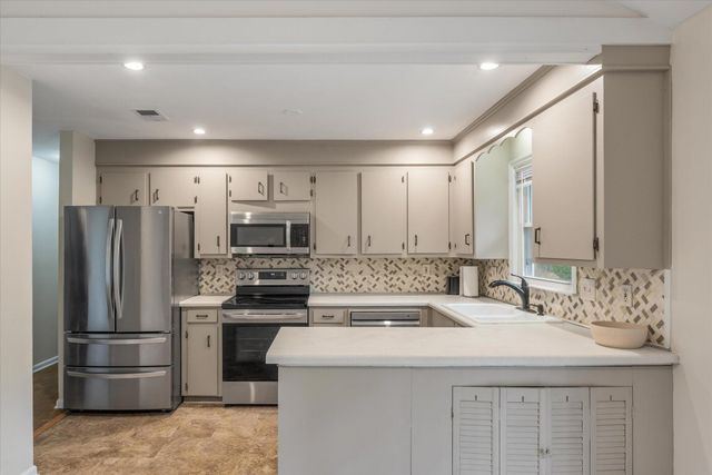 104 Duncan Court, Summerville, SC 29486