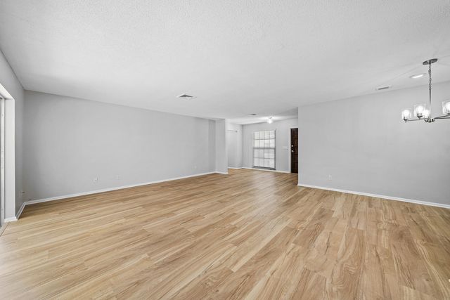 433 Pine Villa Drive, Atlantis, FL 33462