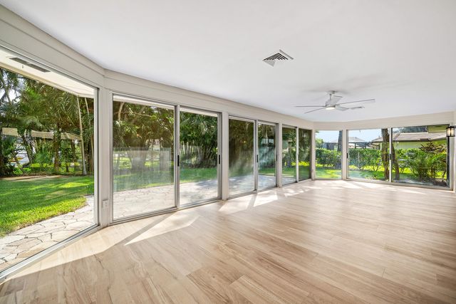 433 Pine Villa Drive, Atlantis, FL 33462
