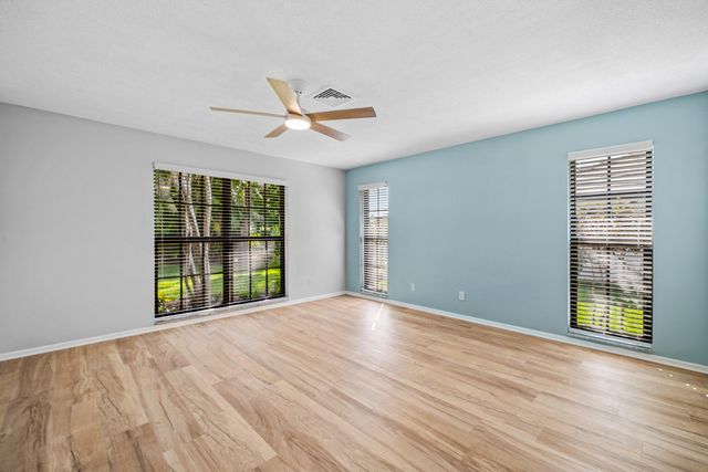 433 Pine Villa Drive, Atlantis, FL 33462