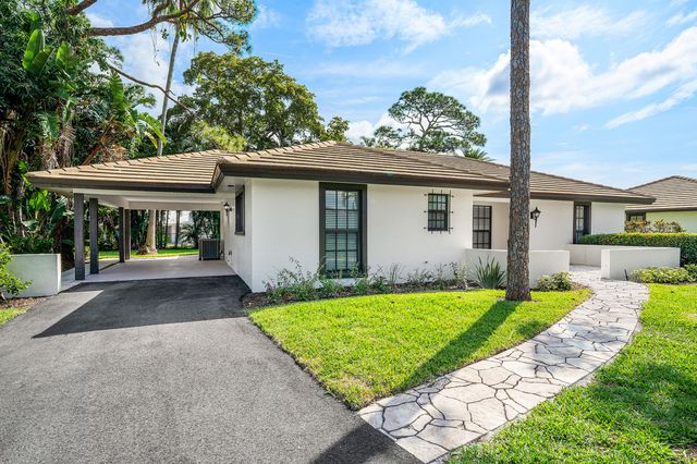 433 Pine Villa Drive, Atlantis, FL 33462