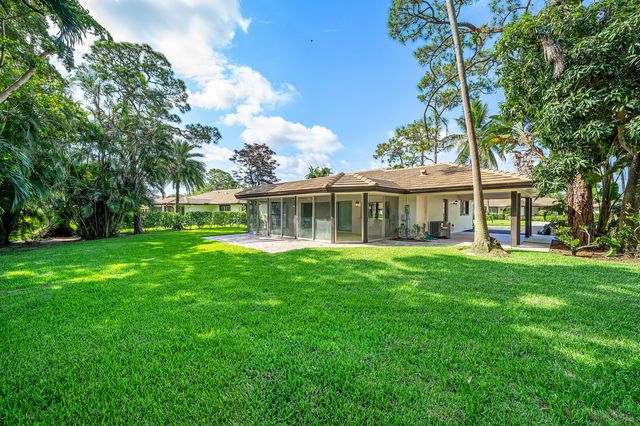 433 Pine Villa Drive, Atlantis, FL 33462