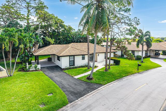 433 Pine Villa Drive, Atlantis, FL 33462