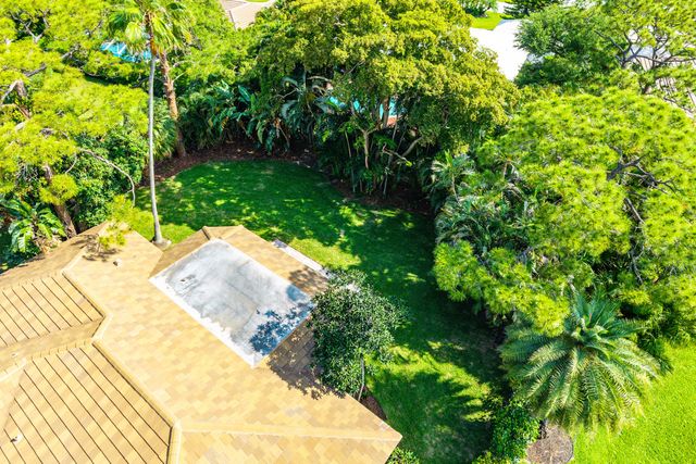 433 Pine Villa Drive, Atlantis, FL 33462