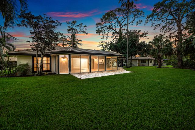 433 Pine Villa Drive, Atlantis, FL 33462