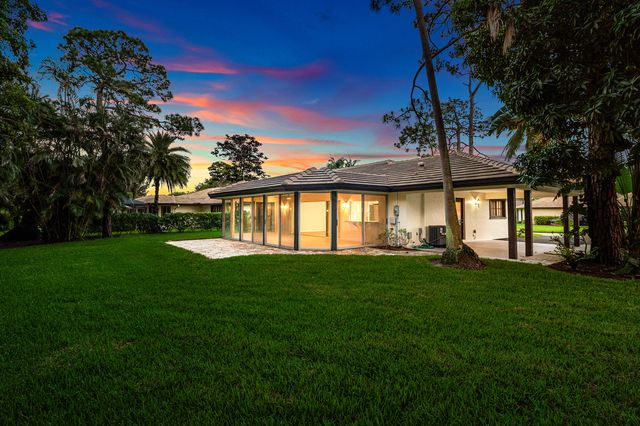 433 Pine Villa Drive, Atlantis, FL 33462