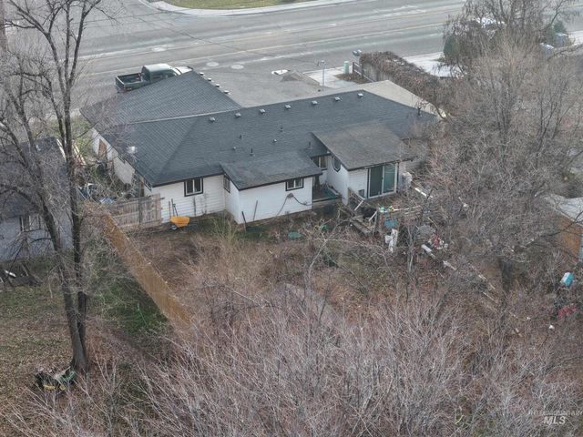 35 N Midland Blvd., Nampa, ID 83651