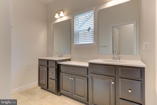 22313 SEABRING TER, Ashburn, VA 20148