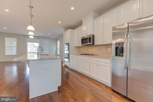 22313 SEABRING TER, Ashburn, VA 20148