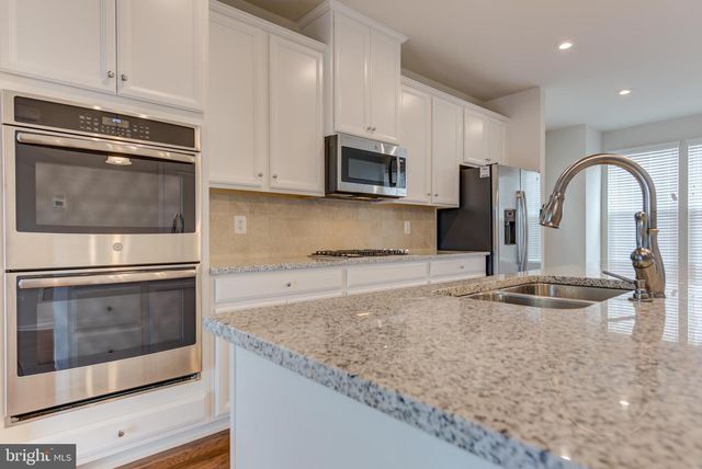 22313 SEABRING TER, Ashburn, VA 20148