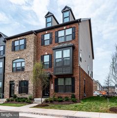 22313 SEABRING TER, Ashburn, VA 20148